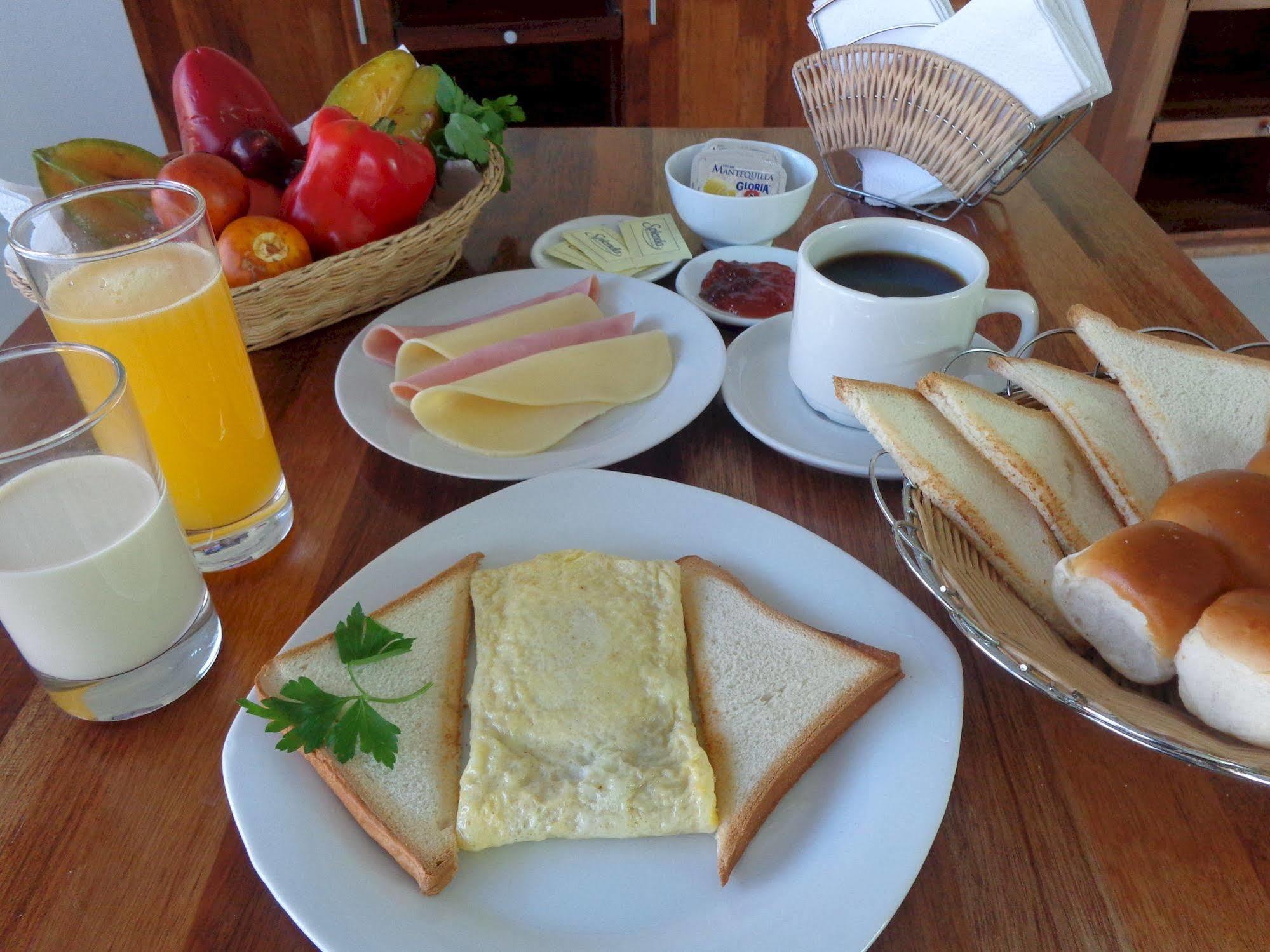 El Dorado Express Hotel อีกีโตส ภายนอก รูปภาพ