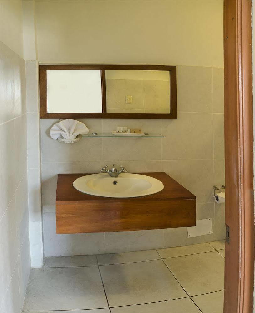 El Dorado Express Hotel อีกีโตส ภายนอก รูปภาพ
